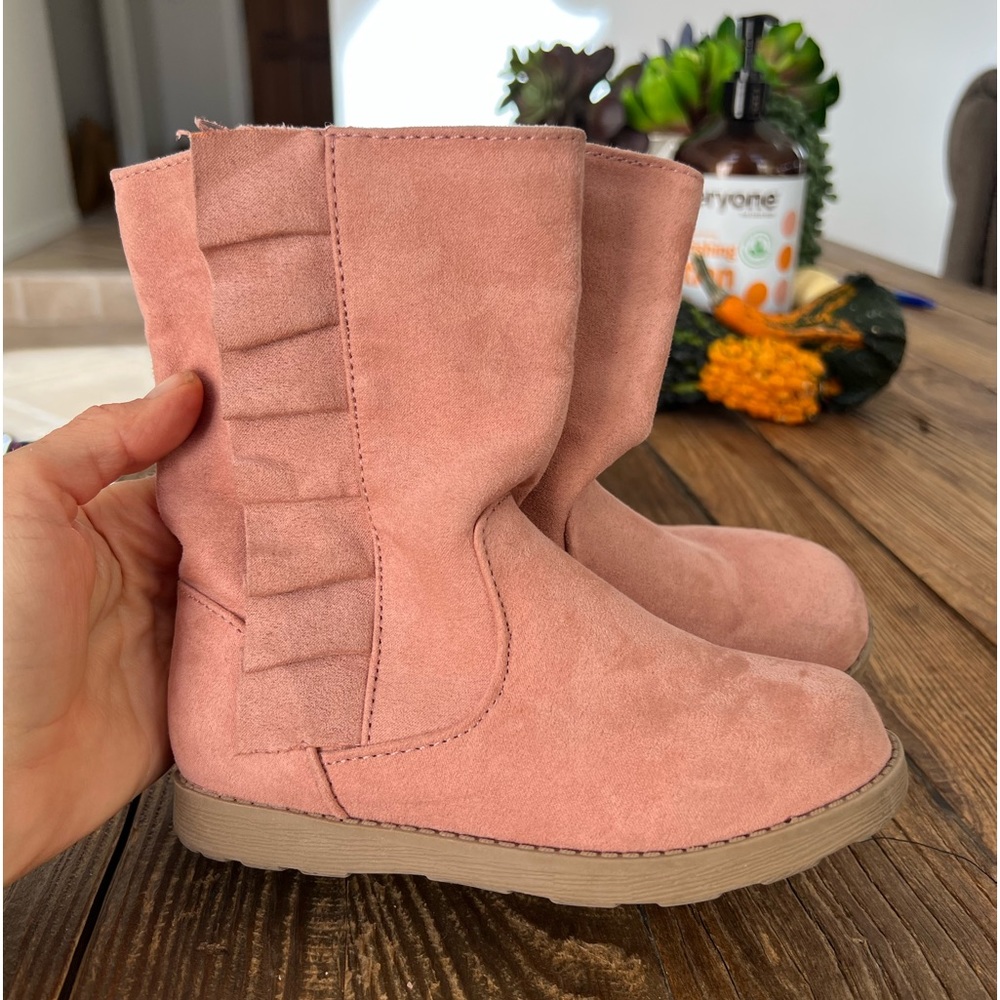 Super cute girls Cat & Jack pink suede like boots for sale. Size 10.
